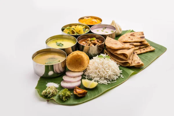 Maharashtrian Essen Thali Oder Platte Mumbai Stil Mahlzeit Aus Dem — Stockfoto