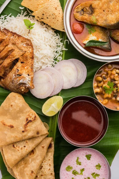 Indische Fischplatte Oder Thali Beliebte Meeresfrüchte Nicht Vegetarische Mahlzeit Aus — Stockfoto