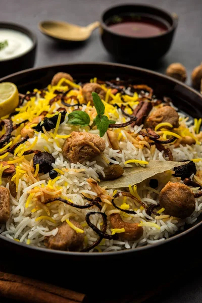 Soja Biryani Arroz Basmati Cozido Com Pedaços Soja Soja Especiarias — Fotografia de Stock