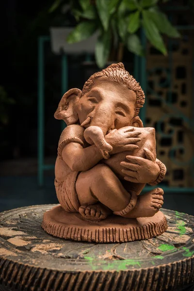 Home Made Eco Friendly Ganesha Ganpati Idol Ganesh Chaturthi Festival — Stock Photo, Image