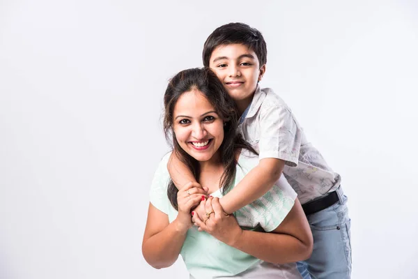 Portrait Indian Young Mother Son White Background Looking Camera — Stock Photo, Image