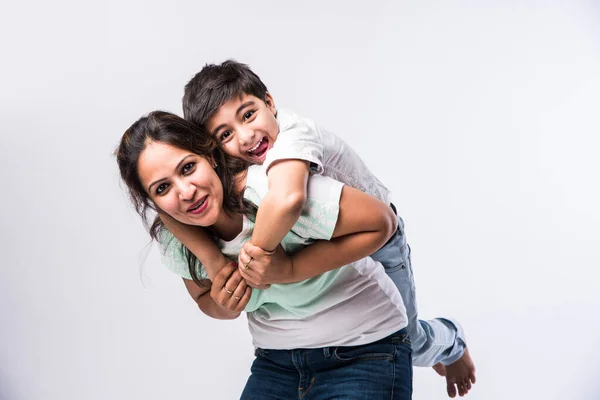 Portrait Indian Young Mother Son White Background Looking Camera — Stock Photo, Image