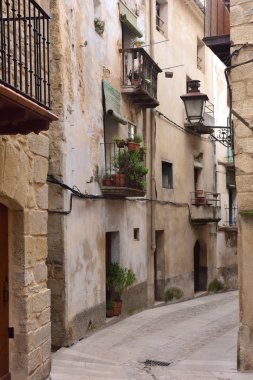 Sokaklar ve köşelerinde ortaçağ köyü Valderrobres, Mantarraya, Teruel ilinde, Aragon, İspanya