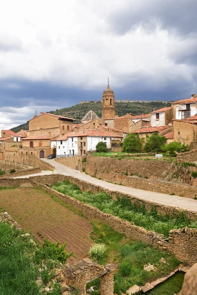 マエストラスゴ Iglesuela Cid の村スペイン アラゴン州テルエル県 — ストック写真