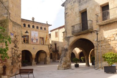 Esglesia Meydanı, Horta de Sant Joan, Terra Alta, Tarragona, Katalonya, İspanya