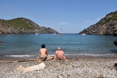 Cap de Creus 'ta çıplaklık, La Taballera plajı, Costa Brava, Girona, İspanya