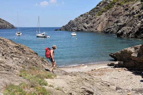 Tramp Žena Cap Creus Taballera Beach Costa Brava Girona Provincie — Stock fotografie