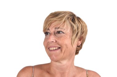 Beyaz üzerinde orta yaşlı bir kadının portresi