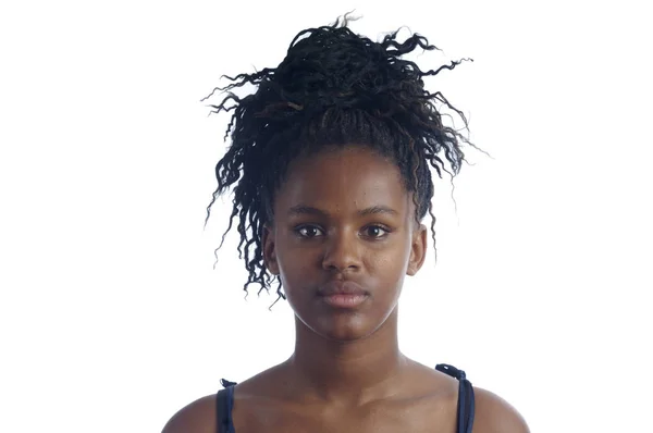 Retrato Una Chica Adolescente Africana Sobre Fondo Blanco —  Fotos de Stock