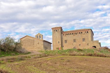 Castel ve Santa Anna Kilisesi, Montcortes de Segarra, Lleida Eyaleti, Catalonia, İspanya