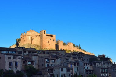 Alquezar, Somontano, görünümünü Huesca Eyaleti, Aragon, İspanya.