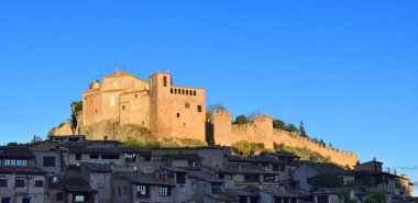 Alquezar, Somontano, görünümünü Huesca Eyaleti, Aragon, İspanya.