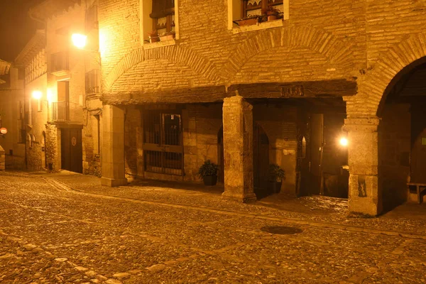 Noche Plaza Del Pueblo Medieval Alquezar Somontano Provincia Huesca Aragón — Foto de Stock