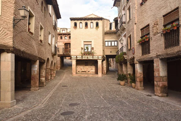 Plaza Del Pueblo Medieval Alquezar Somontano Provincia Huesca Aragón España — Foto de Stock