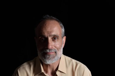 adam portresi orta yaşlı