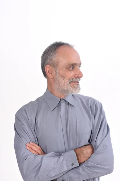 シャツと白の背景を持つ中年男の肖像 — ストック写真