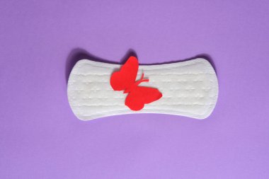 basmak için adet mor arka plan üzerine