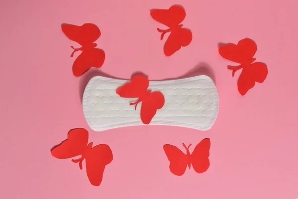 Compresa Para Menstruación Sobre Fondo Rosa — Foto de Stock