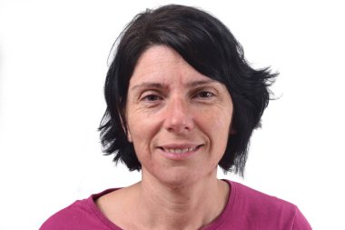 makyaj olmadan orta yaşlı bir kadının portre