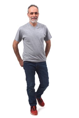 adam beyaz yürüyüş