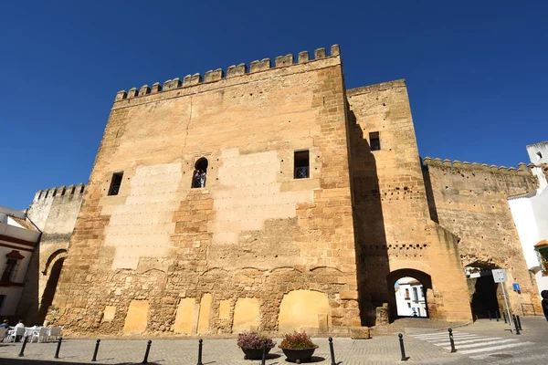 Puerta de Sevilla casco antiguo de Carmona, provincia de Sevilla, Andalus — Foto de Stock