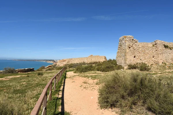 Pevnost almadena o Baca del Rio v Algarve, Portugalsko — Stock fotografie