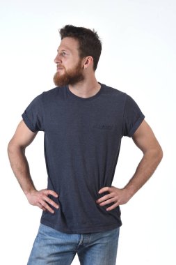 beyaz üzerinde yan Loking bir adam portre