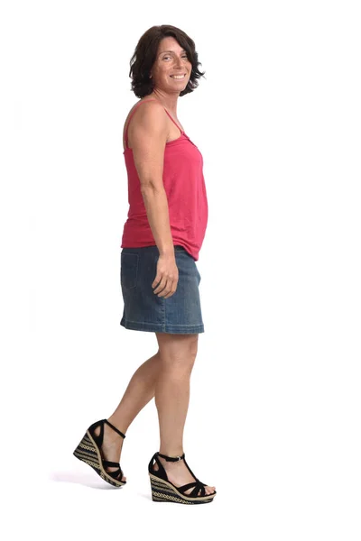 Side View Woman Walking Denim Kjol Vit Bakgrund — Stockfoto