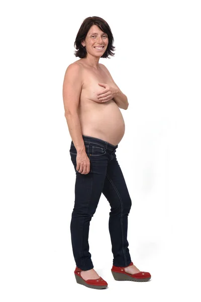 Retrato Completo Mujer Embarazada Con Sin Camisa Sobre Fondo Blanco — Foto de Stock