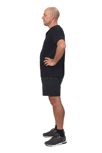 Seitenansicht Eines Mannes Sportbekleidung Shirt Und Shorts Auf Weißem Hintergrund — Stockfoto