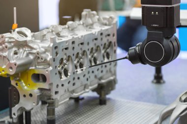 Otomatik koordinat ölçüm makine tarafından Cmm, probe dokunmatik kadar muayene boyut alüminyum otomotiv parçaları cnc programlama denetimi, yüksek doğruluk bölüm doğrulama tarafından kapatın.