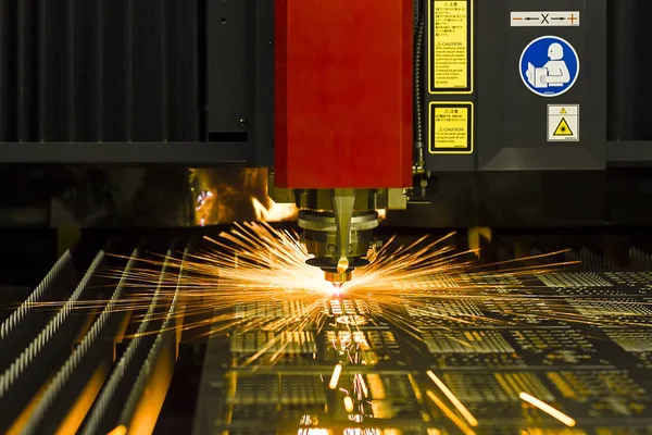 Folha Metal Corte Laser Cnc Com Brilho Brilhante Fábrica — Fotografia de Stock