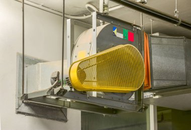 Sanayi santrifüj vantilatörü havalandırma sisteminde.