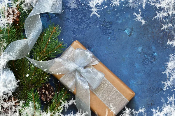 Fond Bleu Noël Avec Boîtes Cadeaux Sapin Noël Décoration Arbre — Photo