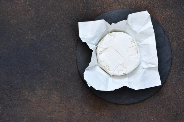 Queijo Branco Brie Camembert Gourmet Com Bagas Mel Nozes Sobre — Fotografia de Stock