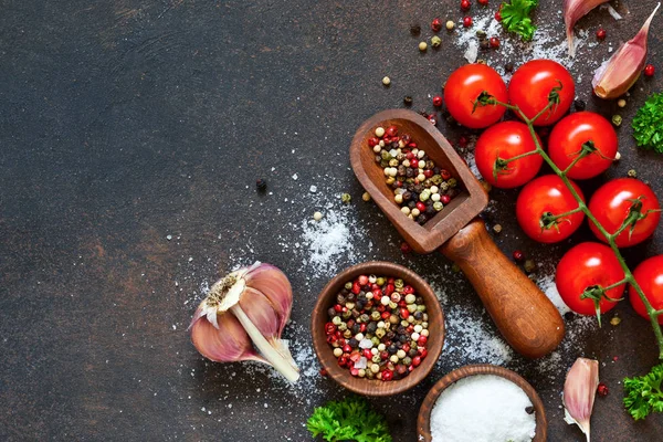 Ingredientes para cocinar. Especias y verduras. Vista superior — Foto de Stock