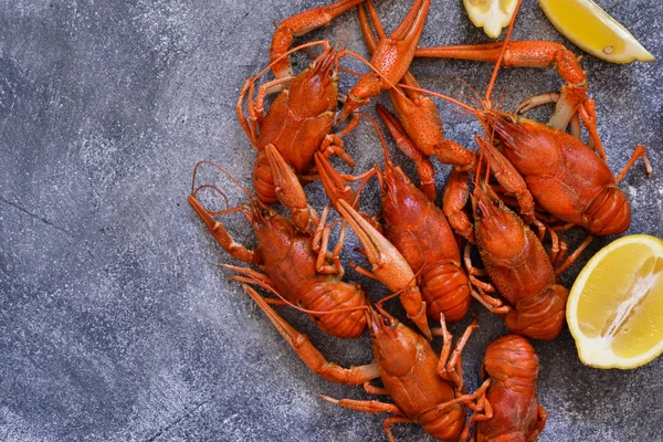 Crayfish boiled with spices on the kitchen table. View from abov — Stock Photo, Image