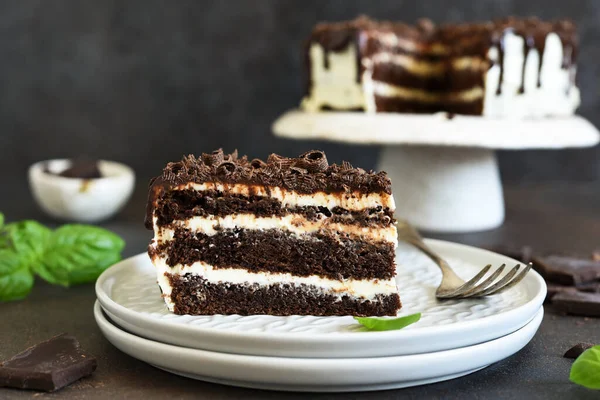 Una Rebanada Pastel Chocolate Pastel Trufa Chocolate Con Queso Crema — Foto de Stock