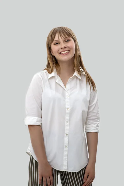 Retrato Metade Comprimento Jovem Adolescente Sorridente Com Cabelo Loiro Longo — Fotografia de Stock