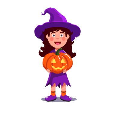 Cadılar Bayramı cadı kostümü içinde kız balkabağı tutan