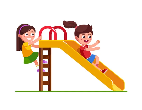 Chica deslizándose por la diapositiva y subir la escalera — Vector de stock
