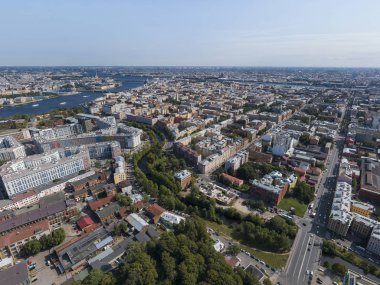 Saint Petersburg, dron fotoğraf, yaz günü panoramik manzaralı. Vasilyevsky Adası