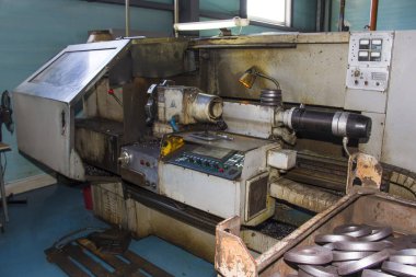 Sondaj ve freze endüstriyel makine