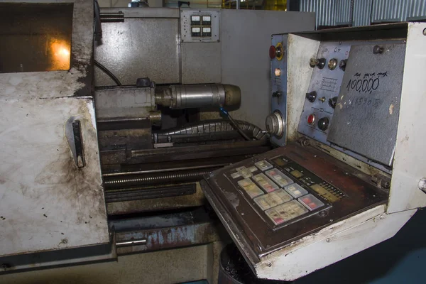 Bohren und Fräsen von industriellen Maschinen — Stockfoto