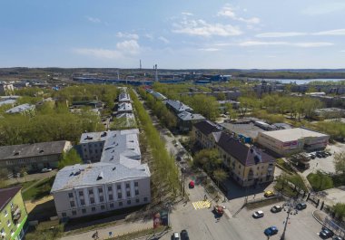 Polevskoy kentinde Sovyet düşük evler, Rusya. Hava