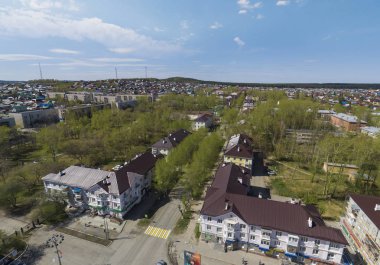 Polevskoy kentinde Sovyet düşük evler, Rusya. Hava