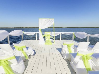 Düğün töreni için yer. Göl kıyısındaki iskele, Düğün kemeri