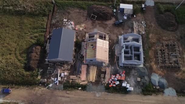 Vista Aérea Obra Pueden Ver Cómo Construyen Las Casas Drone — Vídeos de Stock