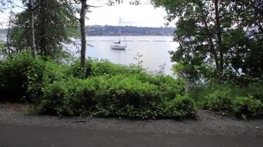 Yelkenli ve lake washington yakın yürüme yolu