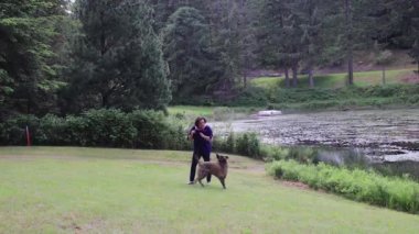 kadın ile köpek Gölü